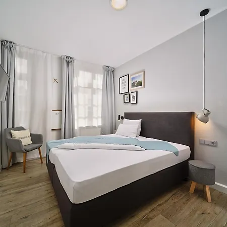 Siebzehn80 3* Каролинензиль