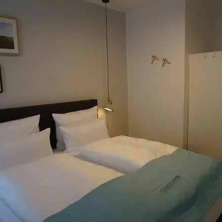 ホテル Siebzehn80 3*