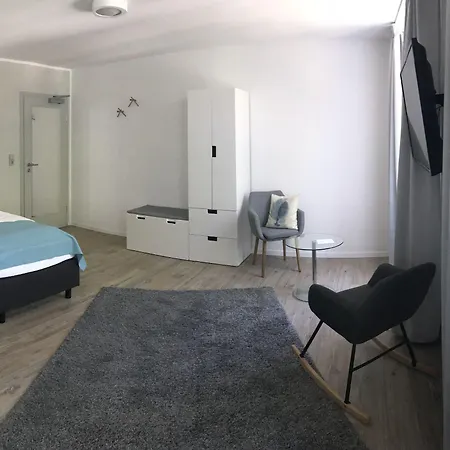 ホテル Siebzehn80 カロリーネンジール