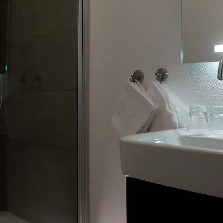 Siebzehn80 カロリーネンジール