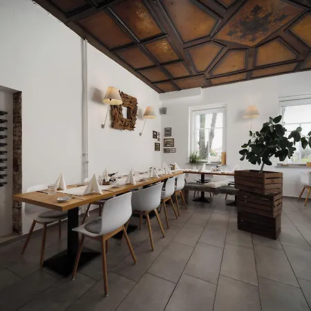 ホテル Siebzehn80 3*